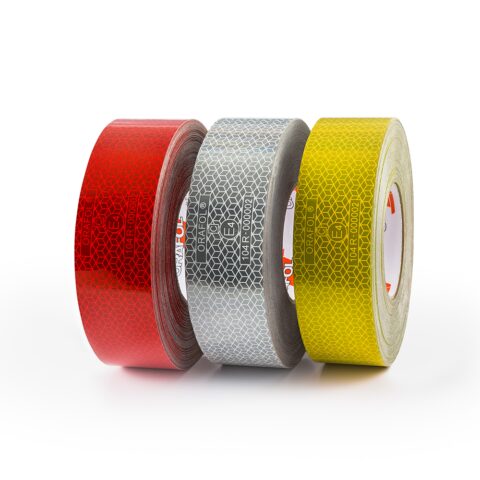 BANDE RÉFLÉCHISSANTE POUR LES SURFACES DE BÂCHES