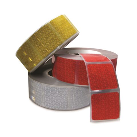 BANDE RÉFLÉCHISSANTE SEGMENTÉE POUR LES SURFACES DE BÂCHES